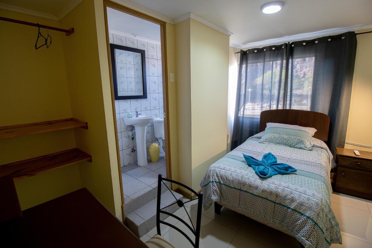 Hostal Beatriz 塔尔塔尔 外观 照片